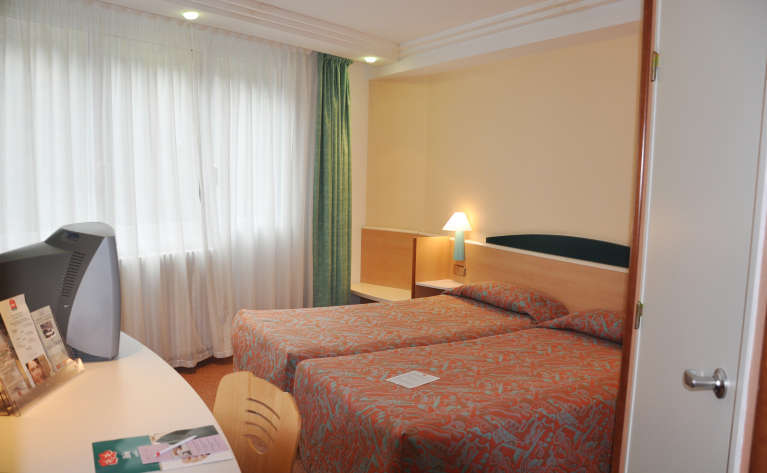 Hotel Tropical Les Escaldes Ngoại thất bức ảnh