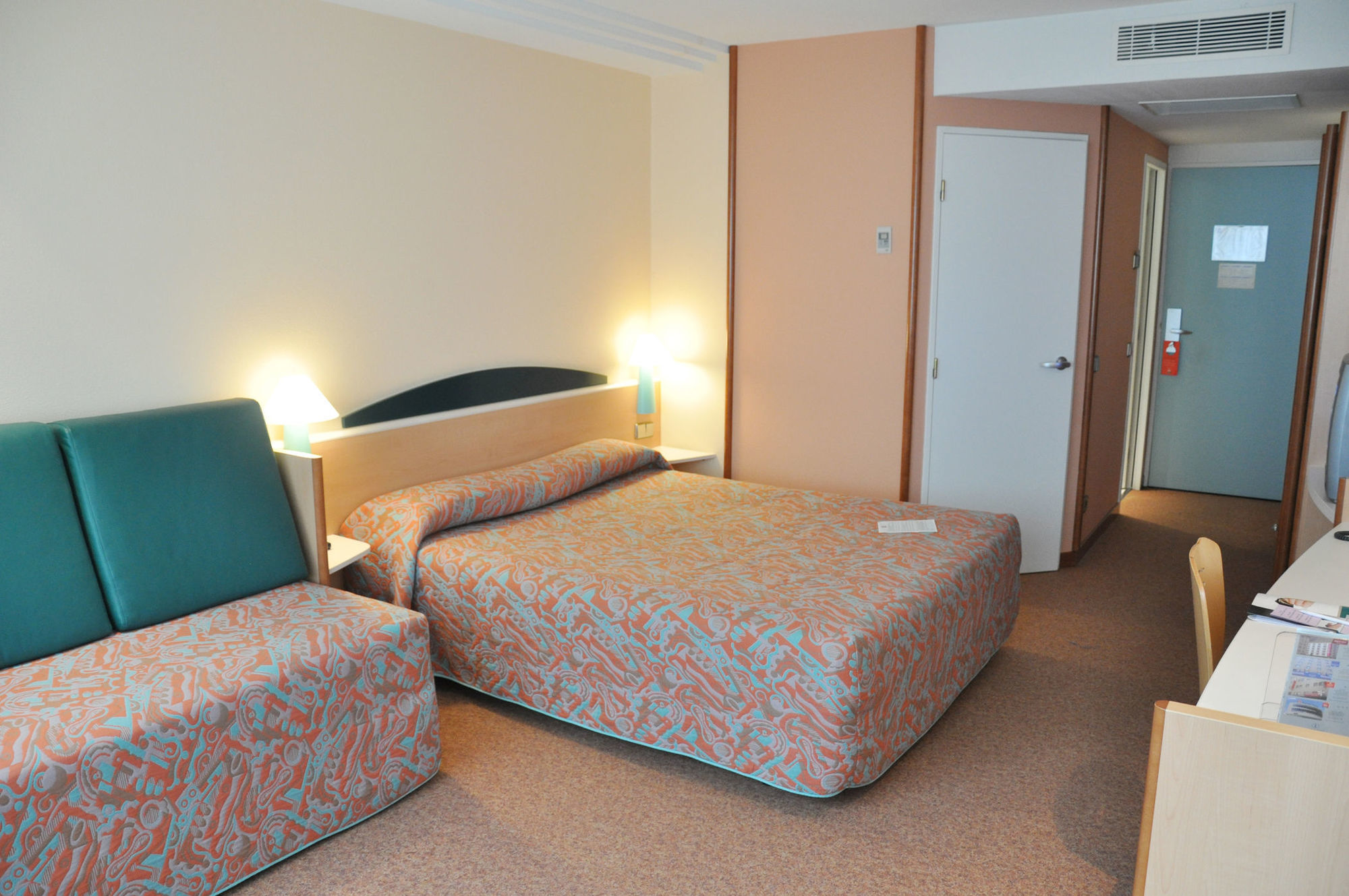 Hotel Tropical Les Escaldes Ngoại thất bức ảnh