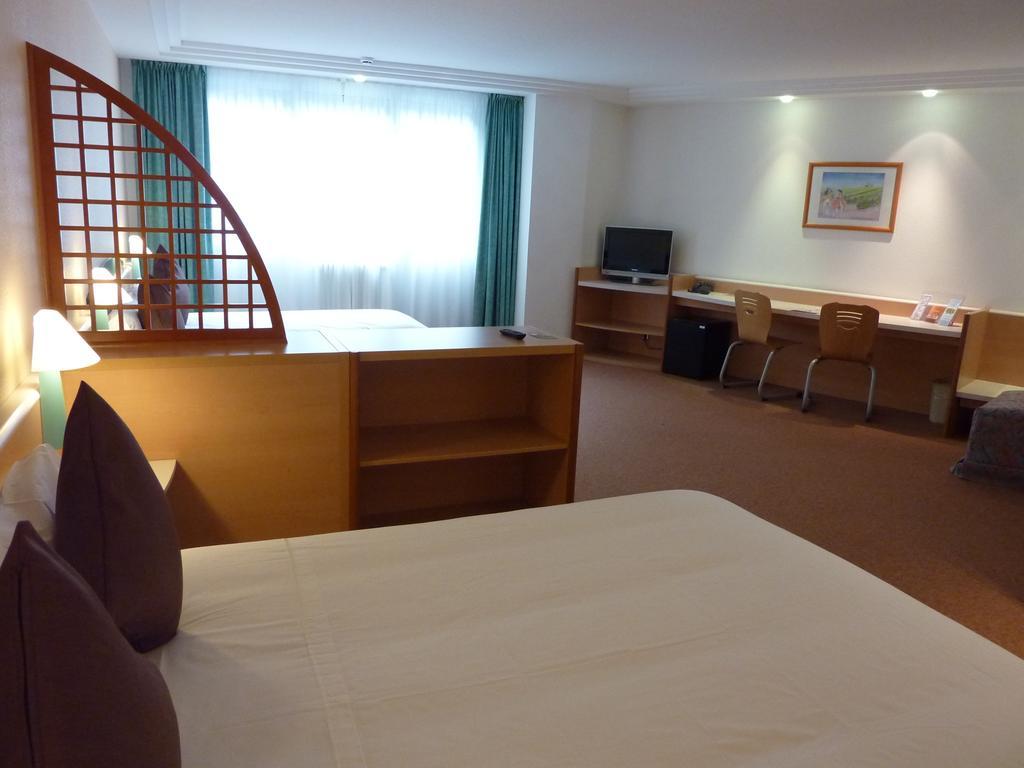 Hotel Tropical Les Escaldes Ngoại thất bức ảnh